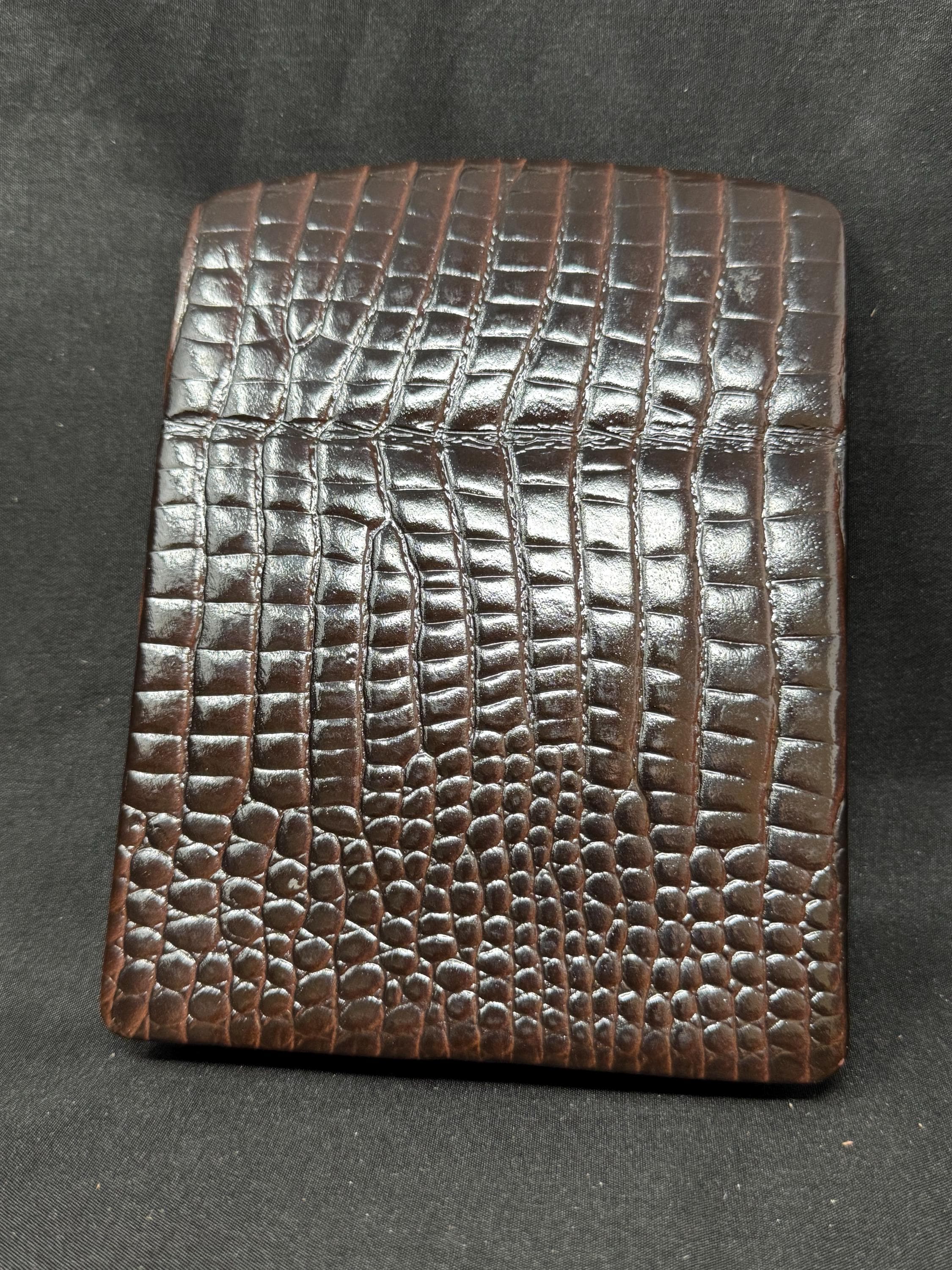 German Crocodile-Textured Leather Cigar Case, Four-Cigar Hard Shell, Dual-Lid Design, c. 1960s-1980s