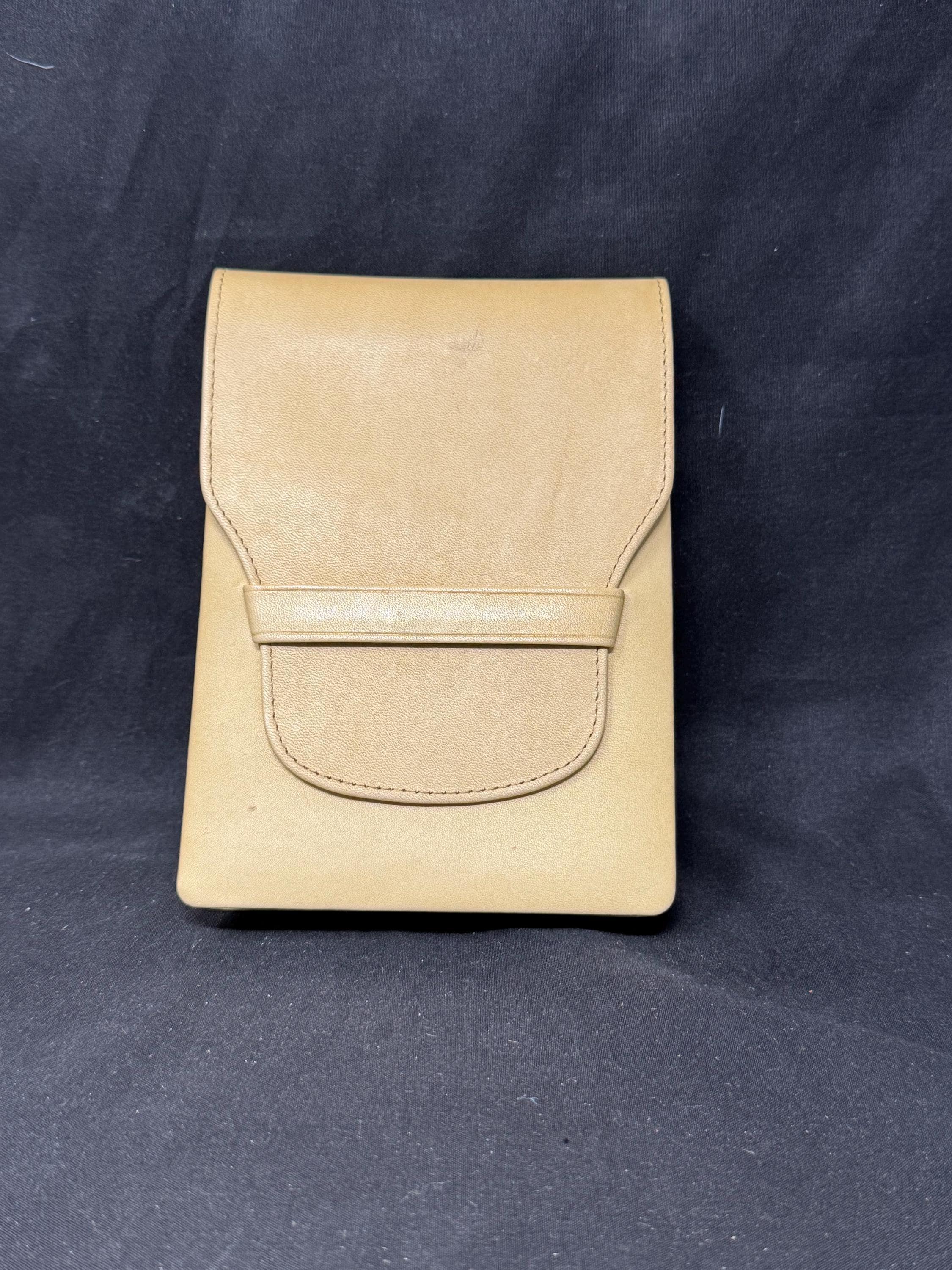Quadriga 4-Cigar Leather Case | Full-Grain Vintage Estate Tobacco Accessory