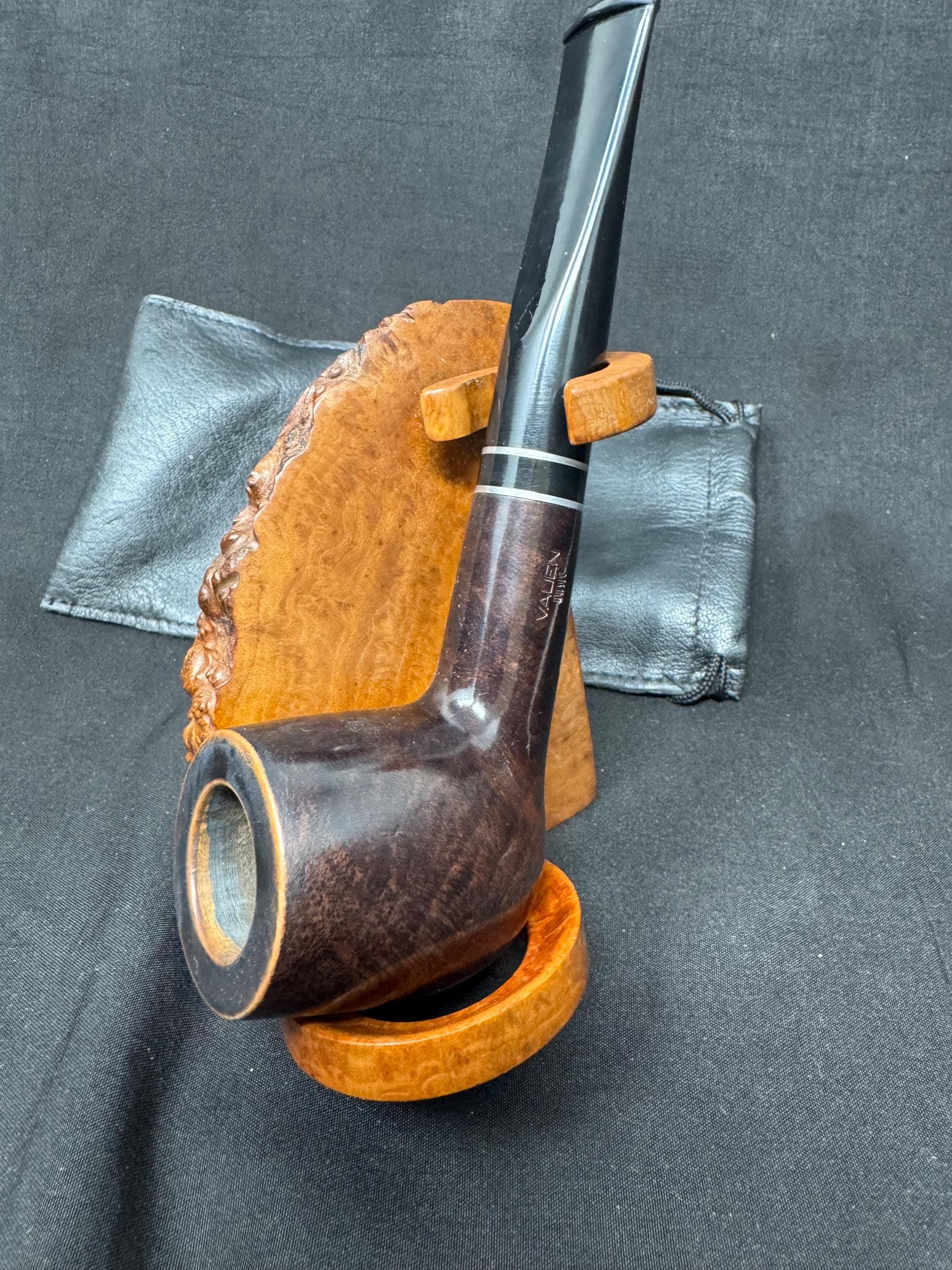 Collector’s Piece: VAUEN “Basic 1300” Straight Billiard | Germany | 9mm Filter | Acrylic Stem | Museum-Grade Condition